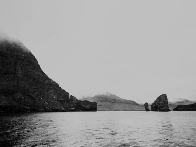 Poetry by Aberdeen Livingstone
